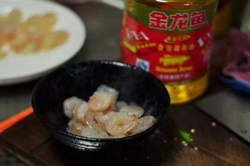 怎么做国产冰鲜虾仁视频,简单步骤，美味升级