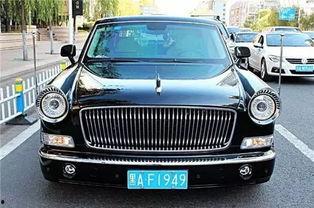 小伙开国产红旗车视频,小伙驾驶视频引关注