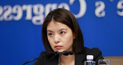 国产美女wc视频,展现东方魅力，诠释时尚风采